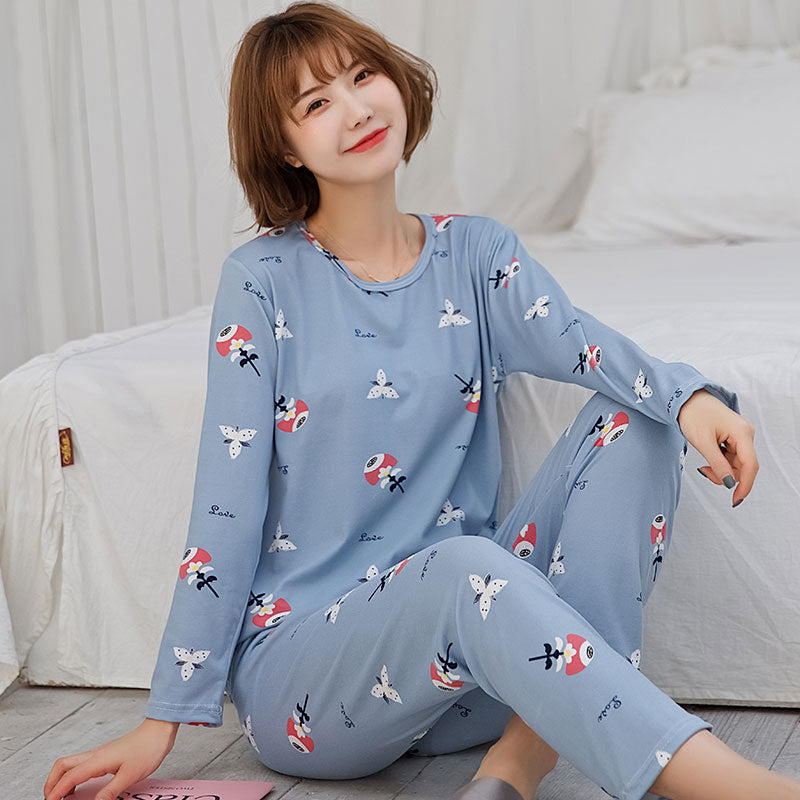 Women's Long-Sleeved Pyjama Set in Cute Design