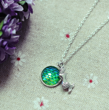 Fish Scale Gemstone Necklace with Flat Diamond Pendant