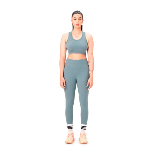 2-Piece Seamless Workout Set – Open-Back Sports Bra and Leggings