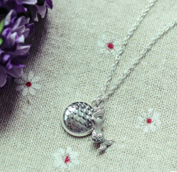 Fish Scale Gemstone Necklace with Flat Diamond Pendant