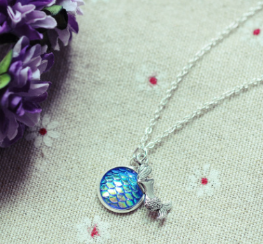 Fish Scale Gemstone Necklace with Flat Diamond Pendant