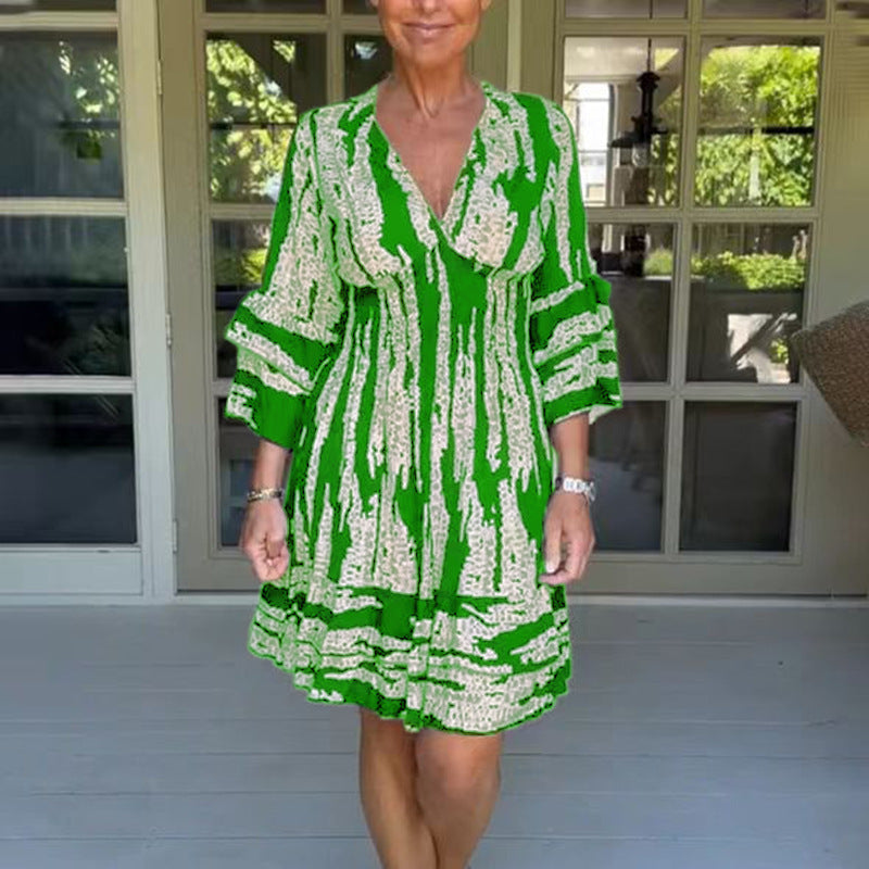 2023 Women's V-Neck Flare Sleeve Printed Dress